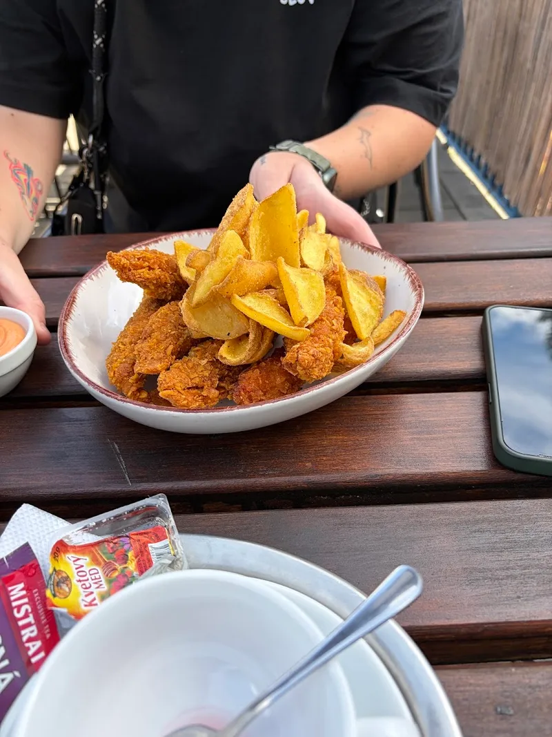 Chaluj burger &beer — restaurant (photo 9)